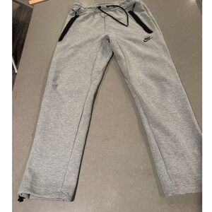 NWOT Nike Tech Fleece Pants Mens Gray Black Joggers Lightweight Sweatpants